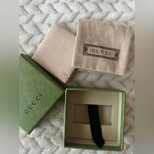 Gucci - new small earrings box with insert and pouch